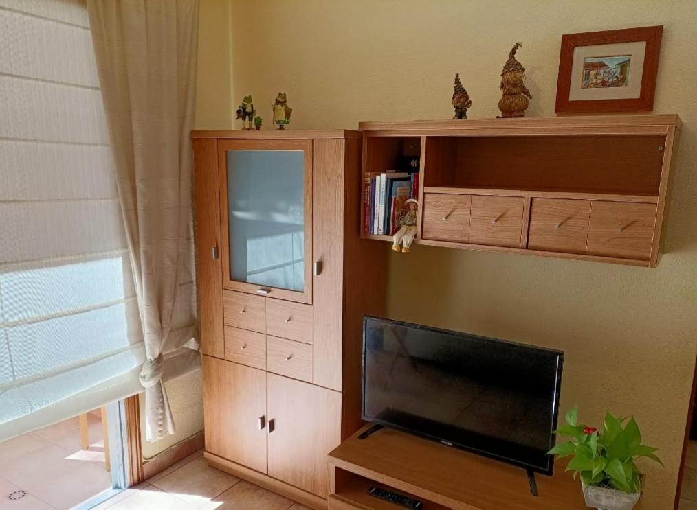 Apartamento En La Mejor Zona De Santa Cruz Apartment ภายนอก รูปภาพ